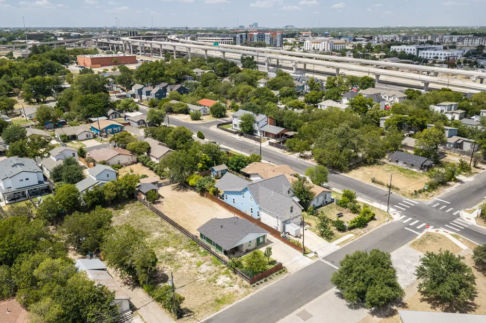 7512 Providence Avenue Austin, TX 78752