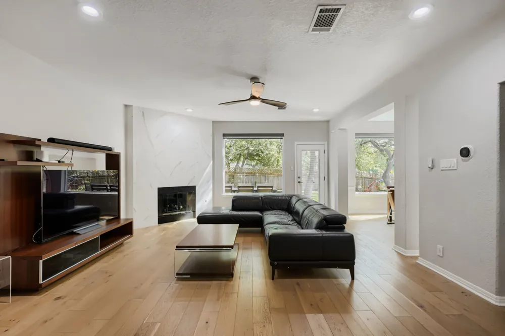 6426 Ira Ingram Drive Austin, TX 78749