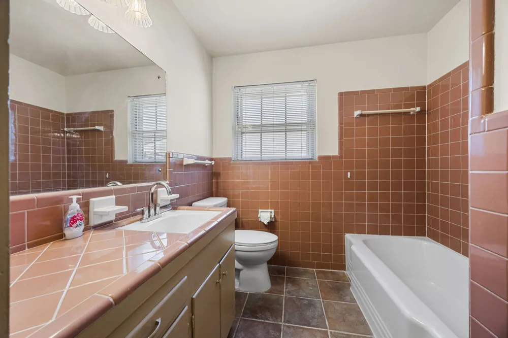 1702 Ridgemont Drive Austin, TX 78723
