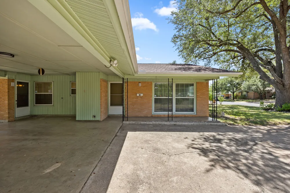 1702 Ridgemont Drive Austin, TX 78723