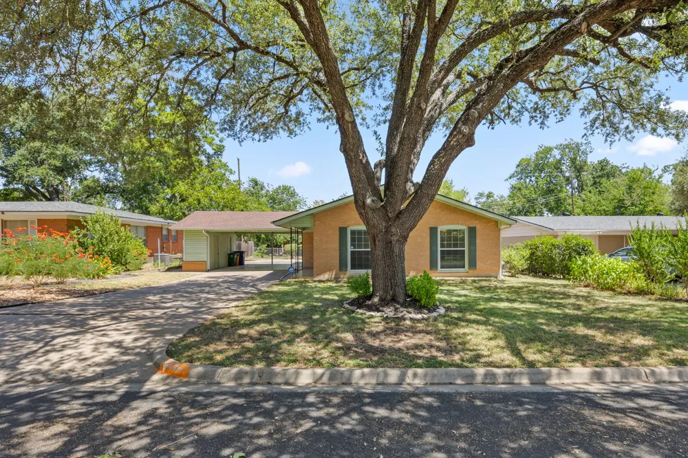1702 Ridgemont Drive Austin, TX 78723