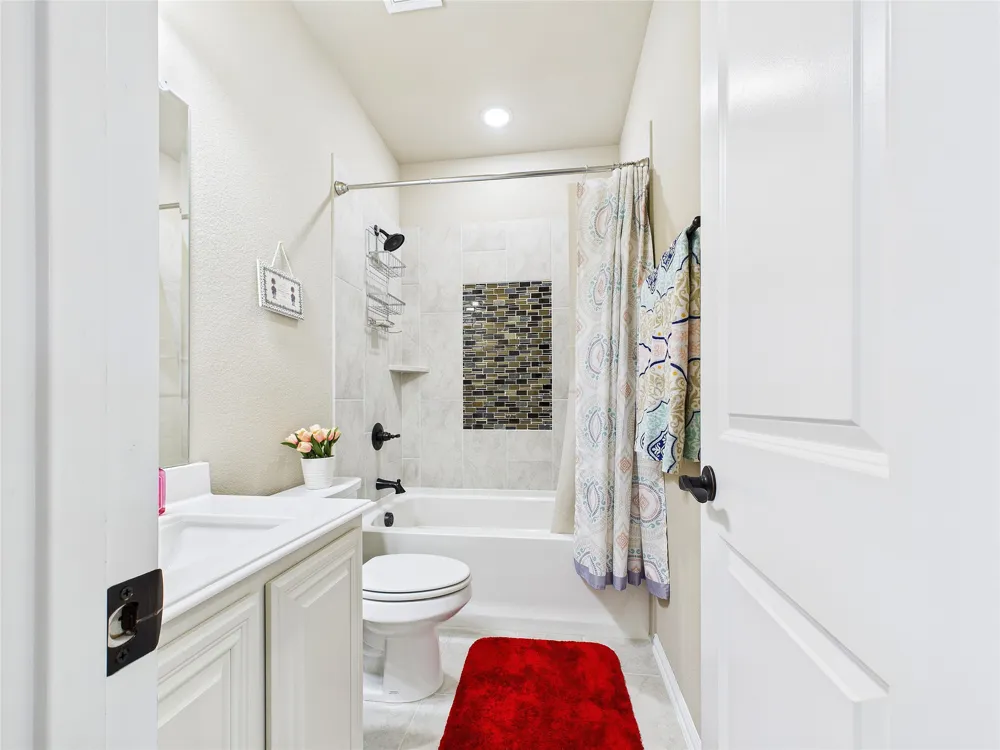 309 Pineview Lane Ponder, TX 76259