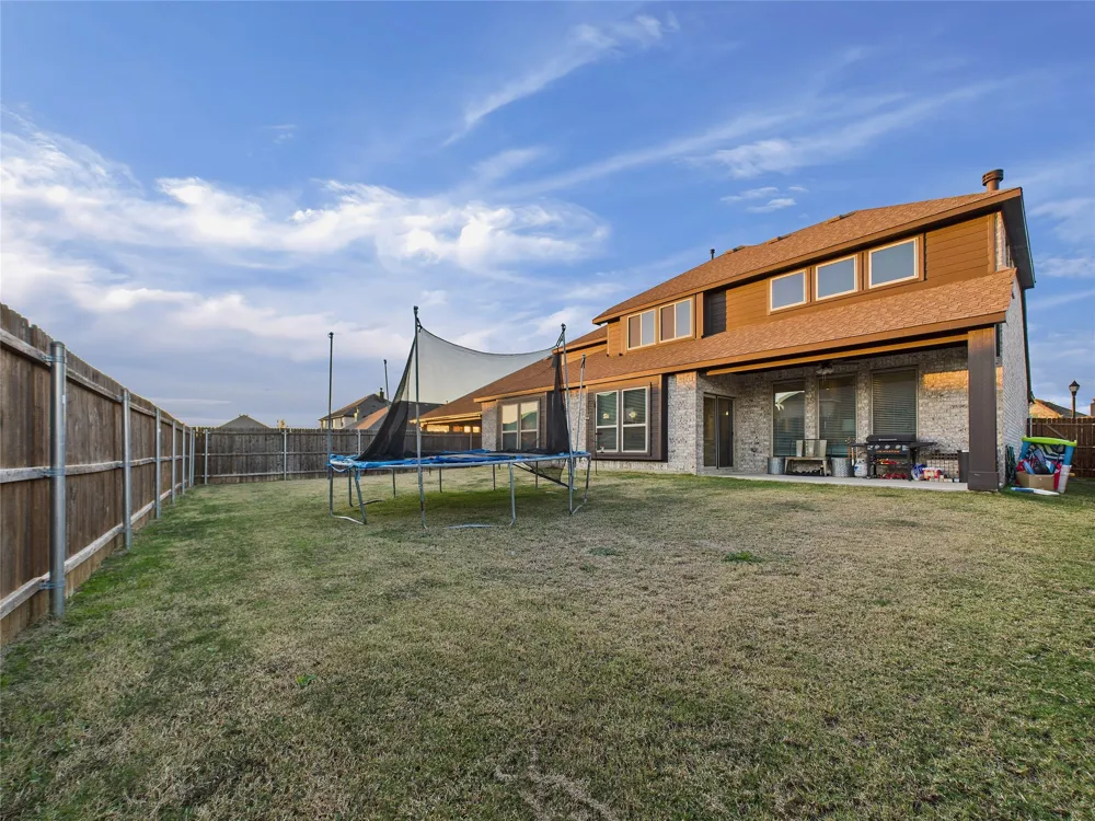 309 Pineview Lane Ponder, TX 76259
