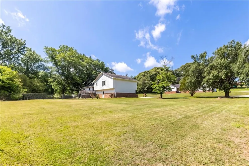 2250 Ridge Forest Drive Grayson, GA 30017