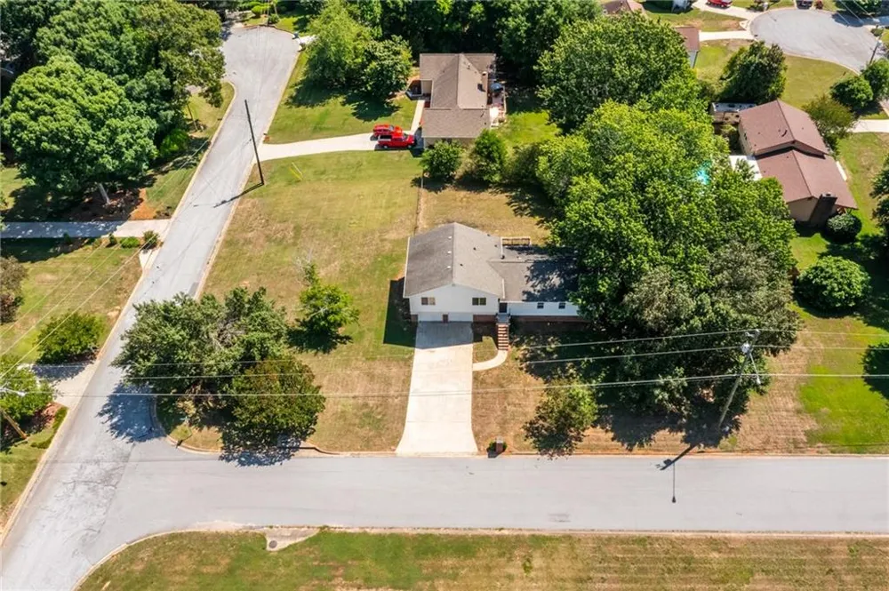 2250 Ridge Forest Drive Grayson, GA 30017