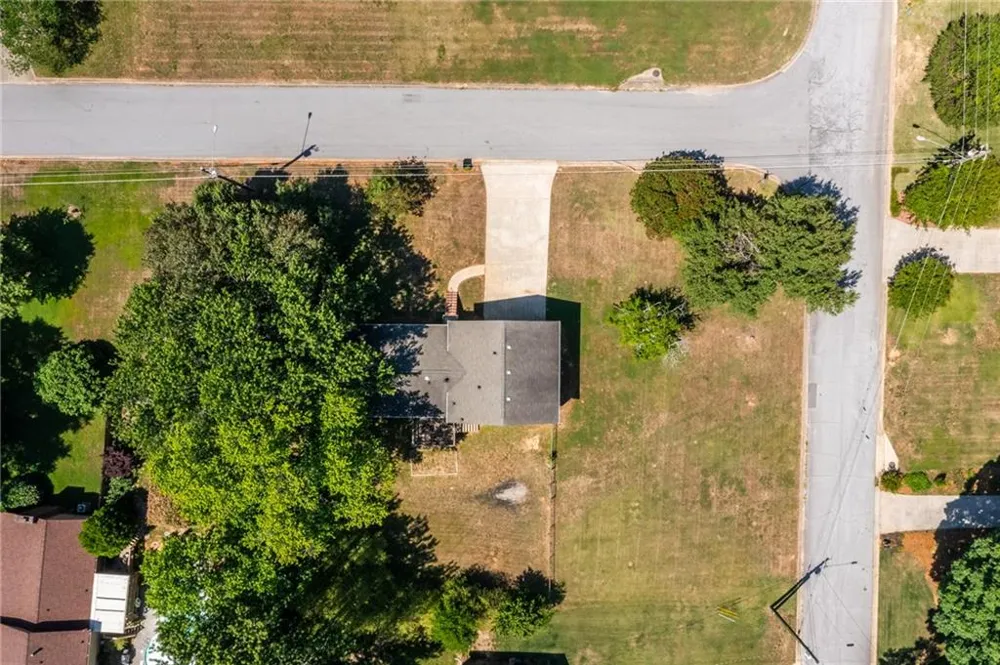 2250 Ridge Forest Drive Grayson, GA 30017