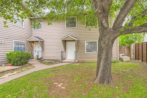 5616 Emerald Forest Drive #121