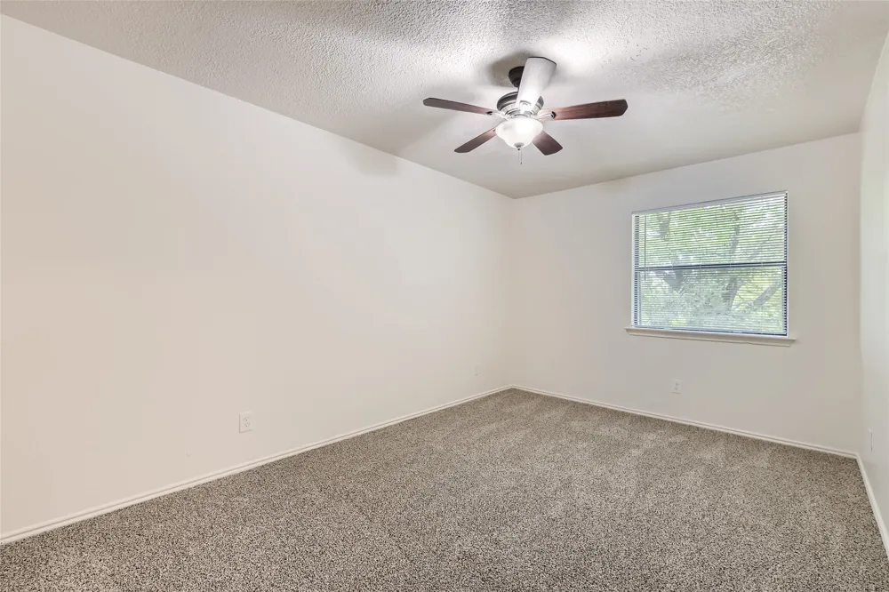 5616 Emerald Forest Drive #121 Austin, TX 78745