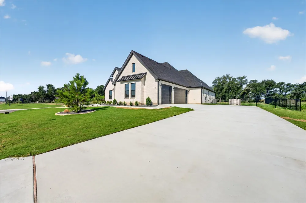 101 Lakeview Court Belton, TX 76513
