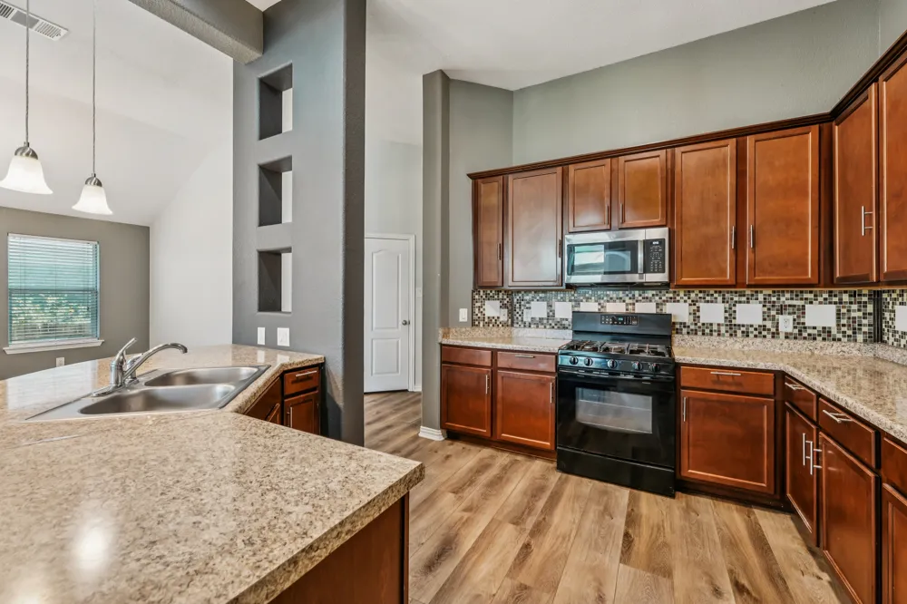 229 Wicker Park Way Buda, TX 78610
