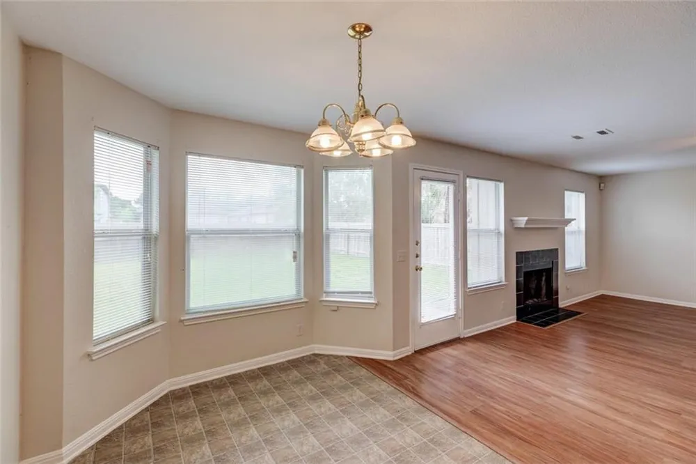 16712 Hamilton Point Circle Manor, TX 78653