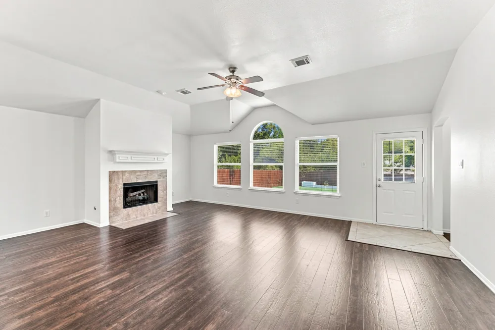 903 Point Run Drive Pflugerville, TX 78660
