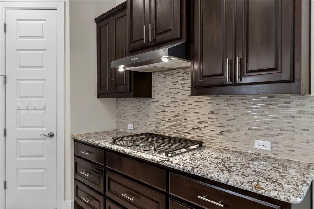 266 Village Oak Drive Austin, TX 78737