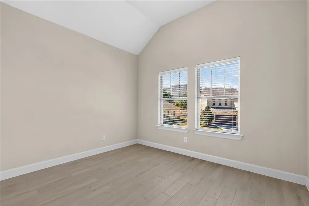 266 Village Oak Drive Austin, TX 78737