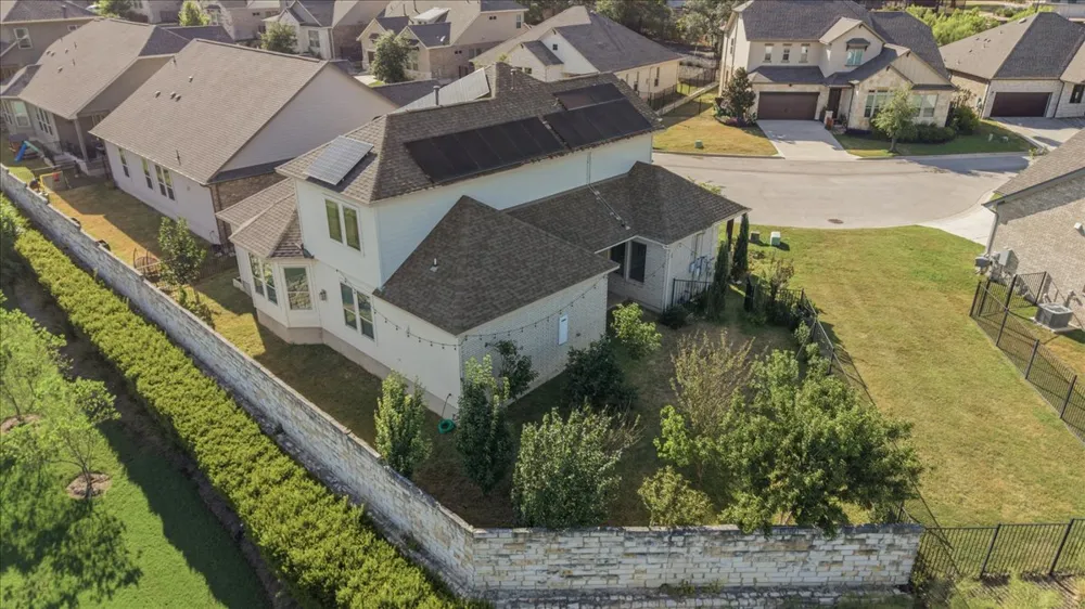 266 Village Oak Drive Austin, TX 78737