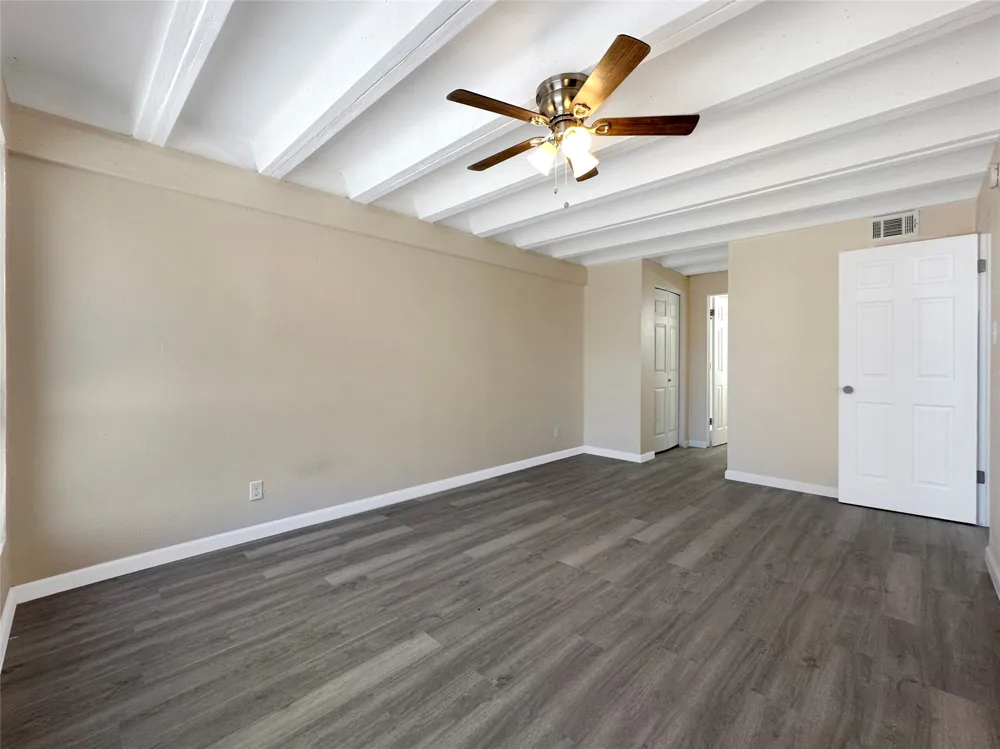 5920 Lago Vista Way #C-23 Lago Vista, TX 78645
