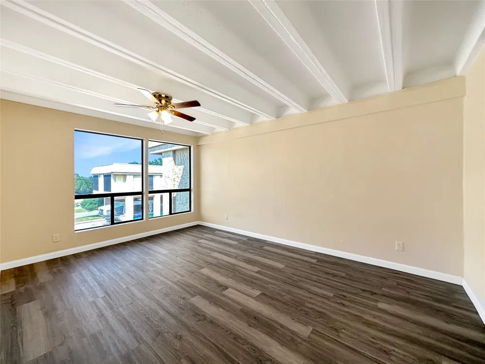 5920 Lago Vista Way #C-23 Lago Vista, TX 78645