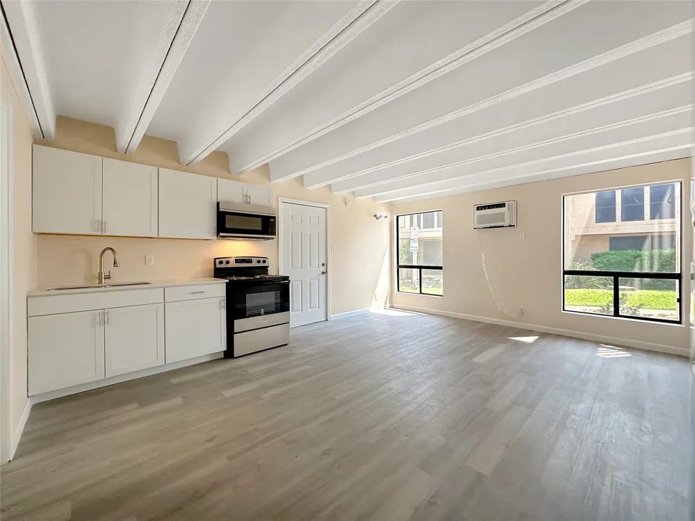 5920 Lago Vista Way #C-23 Lago Vista, TX 78645