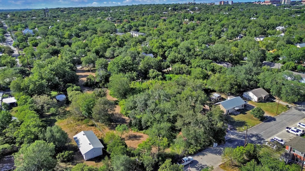 1247 W San Antonio Street San Marcos, TX 78666