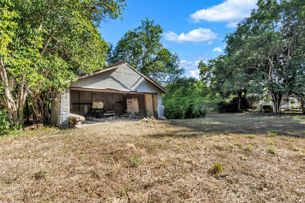 1247 W San Antonio Street San Marcos, TX 78666