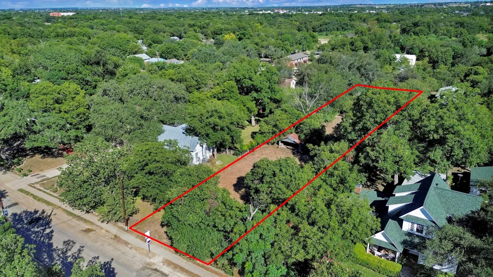 1247 W San Antonio Street San Marcos, TX 78666