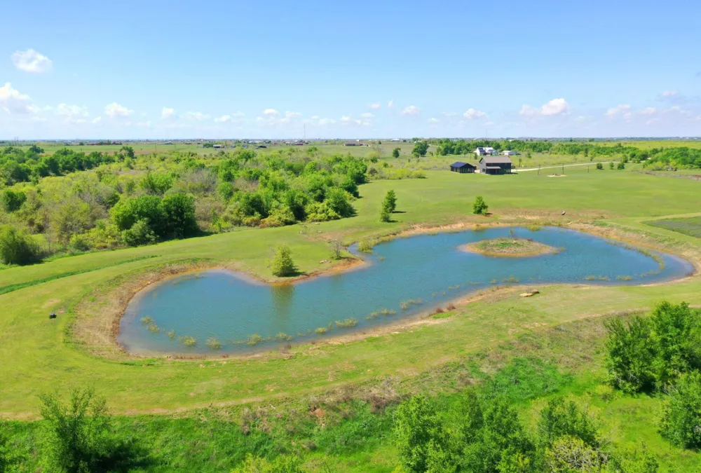 4201 County Road 463 Elgin, TX 78621
