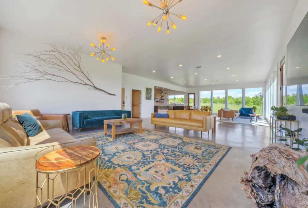 4201 County Road 463 Elgin, TX 78621