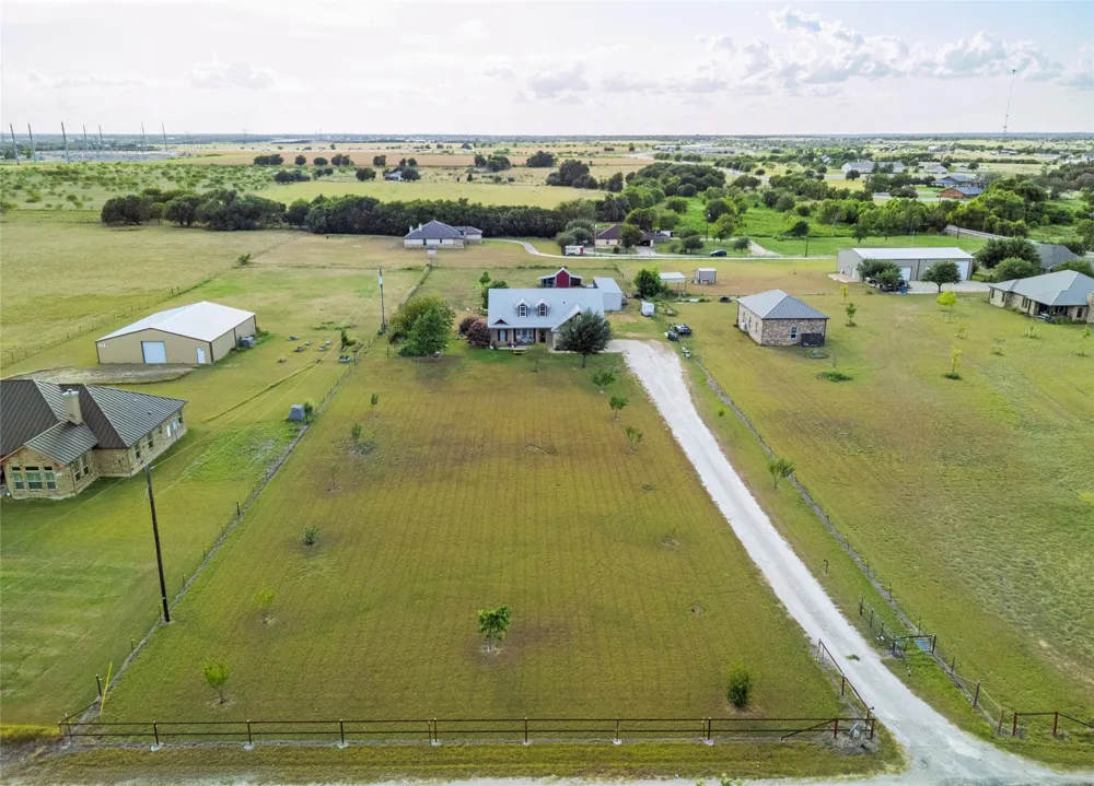 9122 Stinnett Mill Road Salado, TX 76571