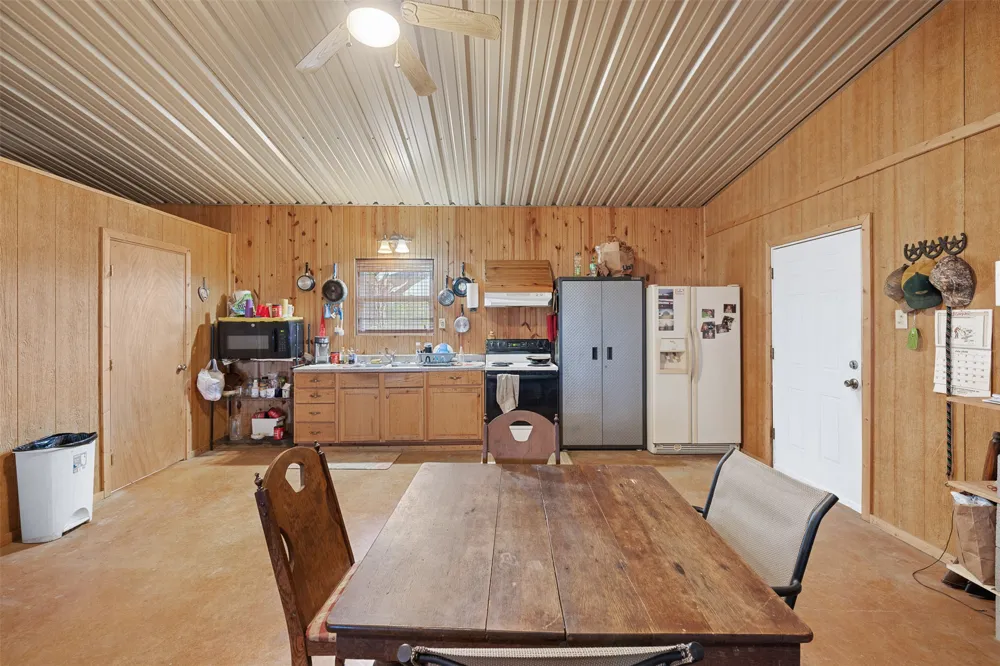 FM 1176 S Santa Anna, TX 76878
