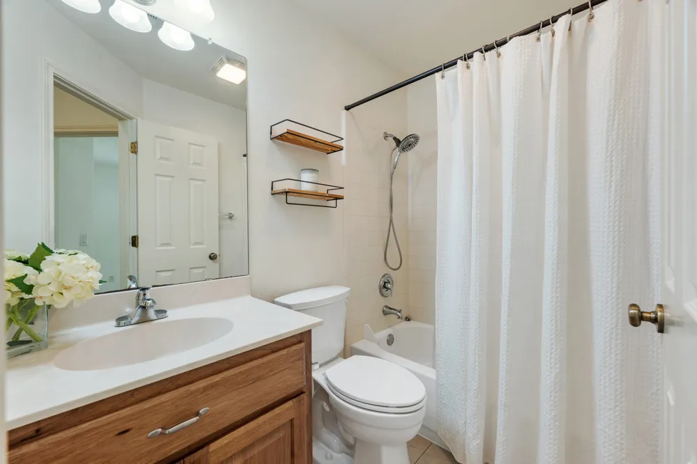 10114 Janet Loop Dripping Springs, TX 78620