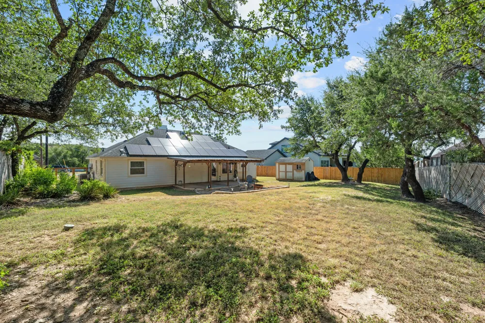 10114 Janet Loop Dripping Springs, TX 78620