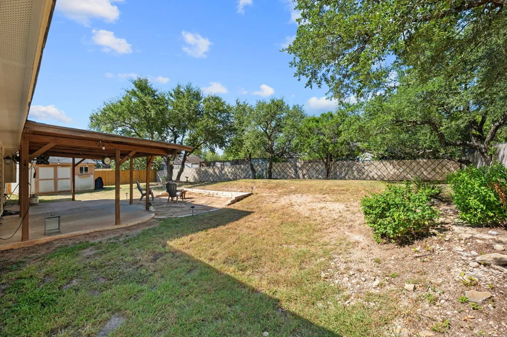 10114 Janet Loop Dripping Springs, TX 78620