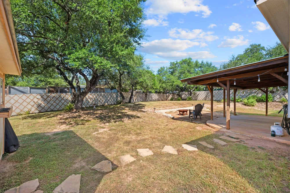 10114 Janet Loop Dripping Springs, TX 78620