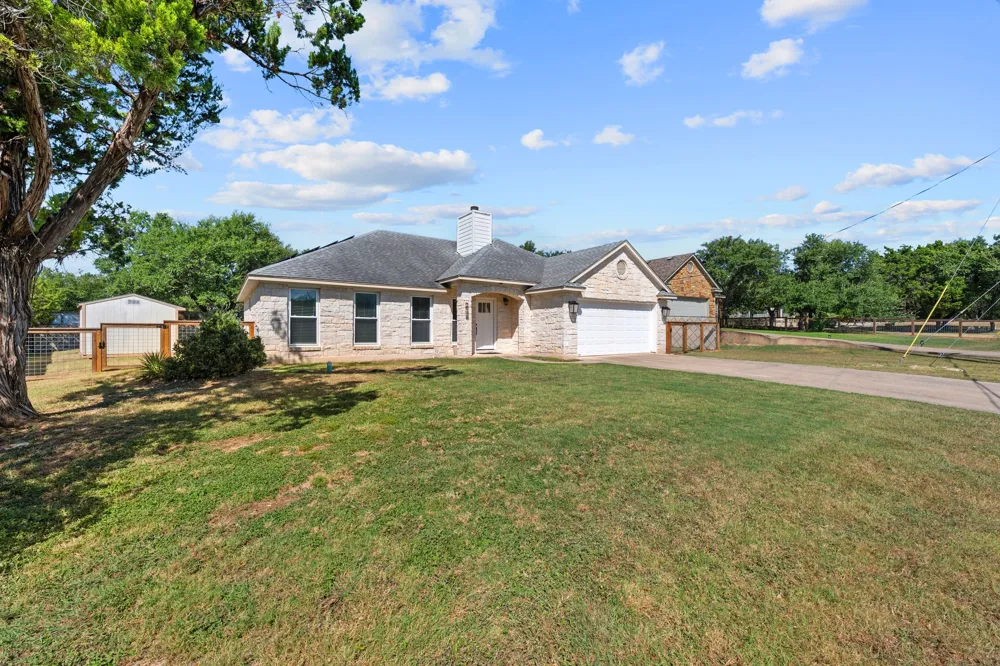 10114 Janet Loop Dripping Springs, TX 78620