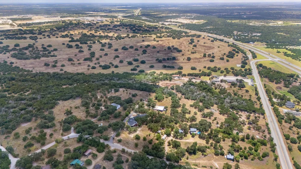 7400 Old 195 Florence, TX 76527
