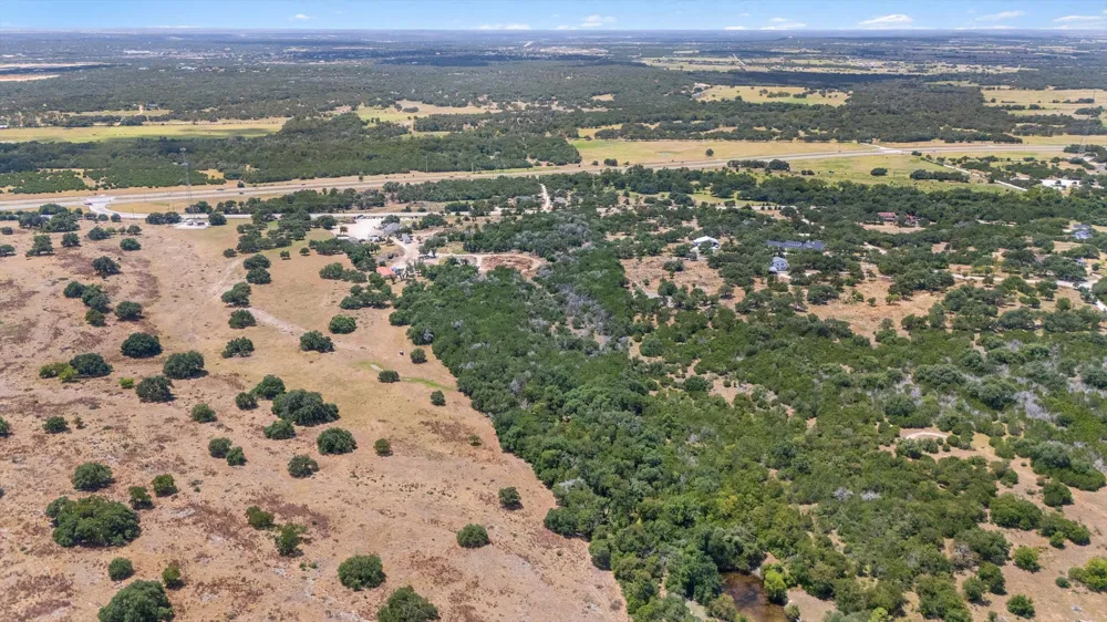 7400 Old 195 Florence, TX 76527