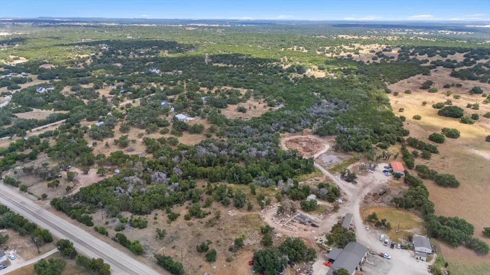 7400 Old 195 Florence, TX 76527