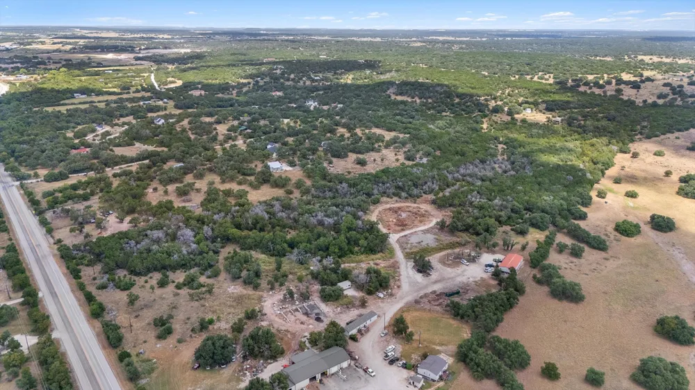 7400 Old 195 Florence, TX 76527
