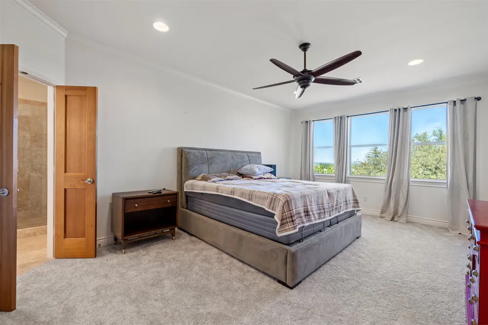 702 E Summit Drive Spicewood, TX 78669