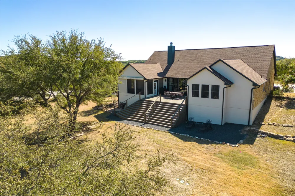 702 E Summit Drive Spicewood, TX 78669