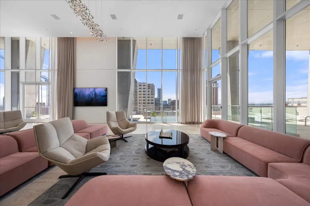 313 W 17th Street #2304 Austin, TX 78701
