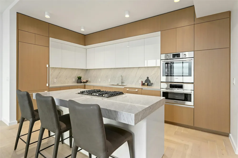 313 W 17th Street #2304 Austin, TX 78701