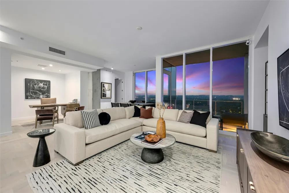 313 W 17th Street #2304 Austin, TX 78701
