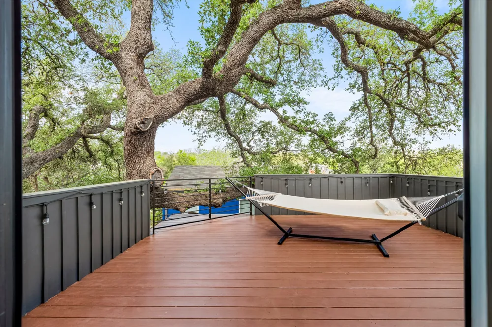 4400 Mount Vernon Drive #B Austin, TX 78745
