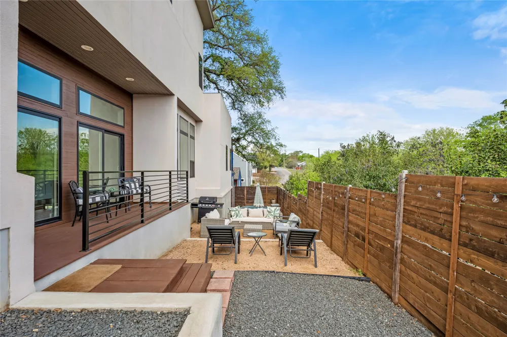 4400 Mount Vernon Drive #B Austin, TX 78745