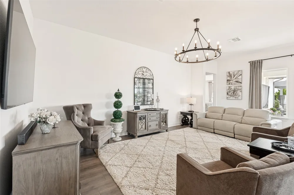 409 Gridiron Cove Leander, TX 78641