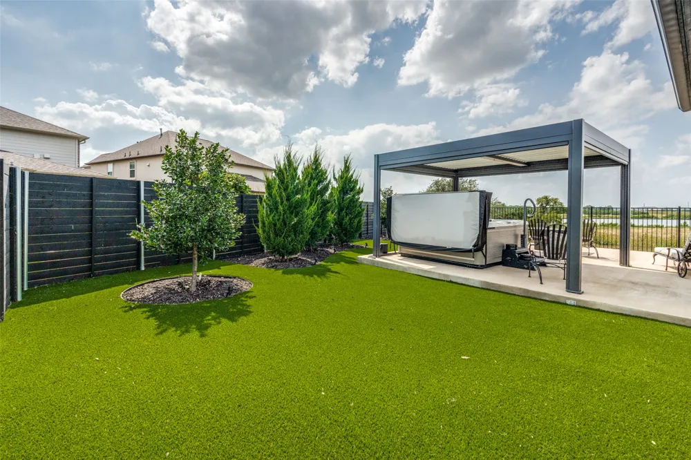 409 Gridiron Cove Leander, TX 78641