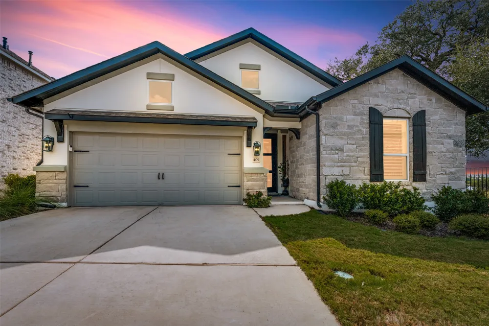 409 Gridiron Cove Leander, TX 78641