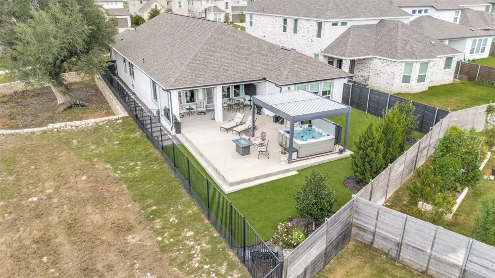 409 Gridiron Cove Leander, TX 78641