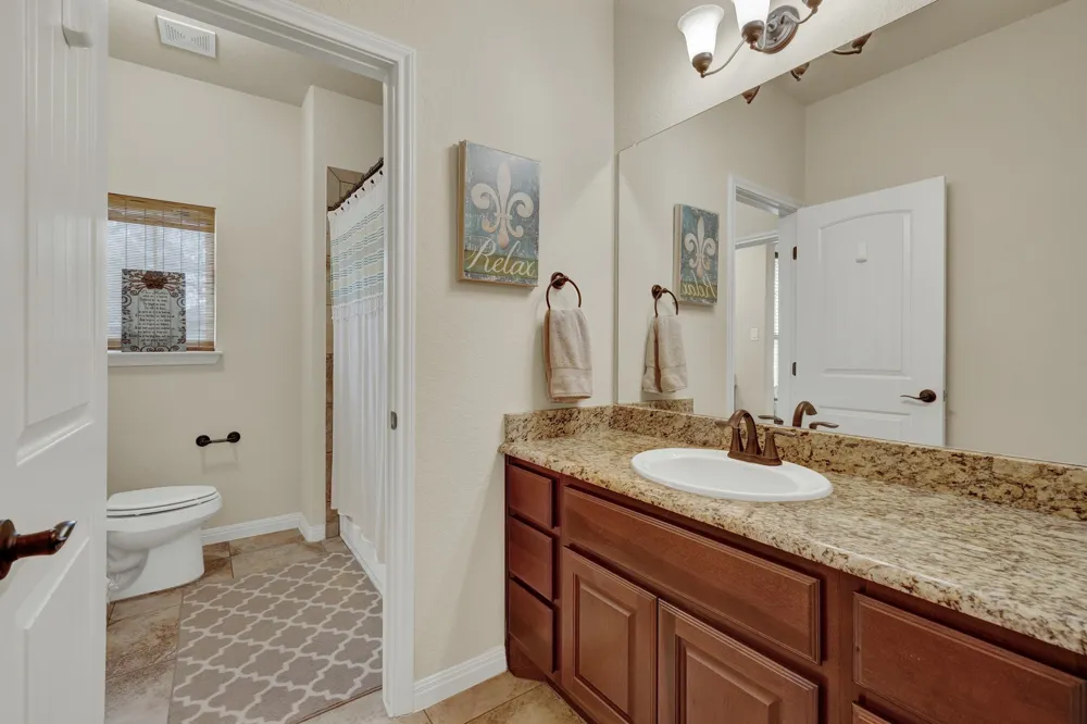 1937 HUNTERS CV New Braunfels, TX 78132